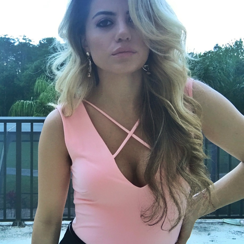 1L Left!! Stretchy, Peach Bodysuit - Picture 4 of 6